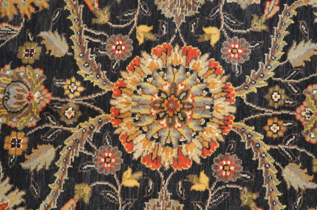 8' 0" x 9' 9" India Agra Rug image 3