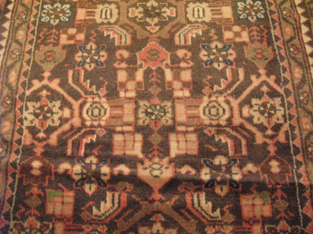 2' 6" x 6' 9" Vintage Lilihan Runner image 3