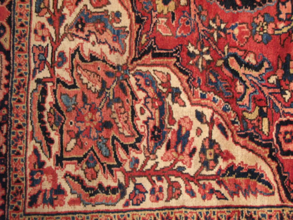 8' 2" x 11' 8" Persian Heriz Rug image 7