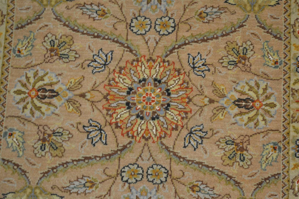 2' 5" x 4' 2" India Agra Rug image 9