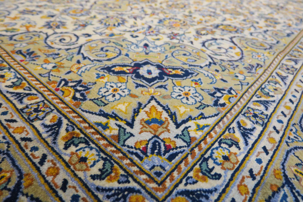 4' 7" x 7' 2" Persian Kashan Rug image 2