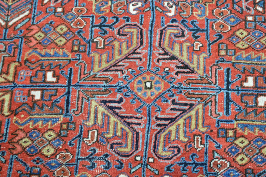 7' 3" x 10' 7" Persian Heriz Rug image 5