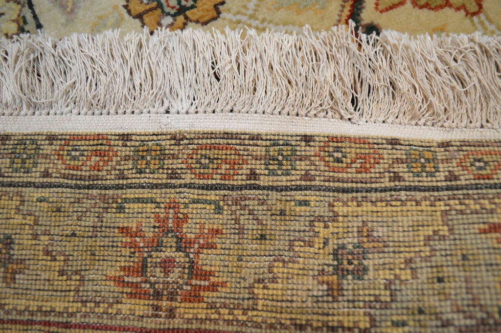 5' 1" x 7' 1" India Agra Rug image 12