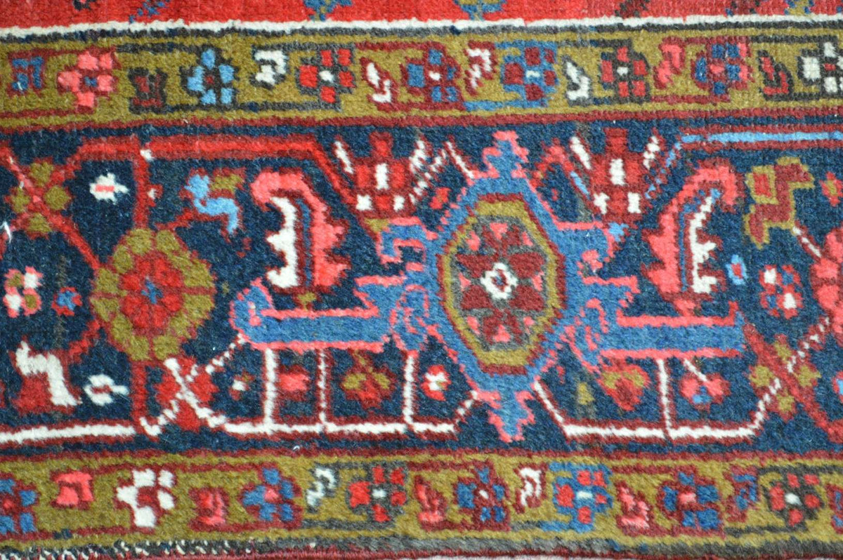 8' 0" x 10' 8" Persian Heriz Rug image 8