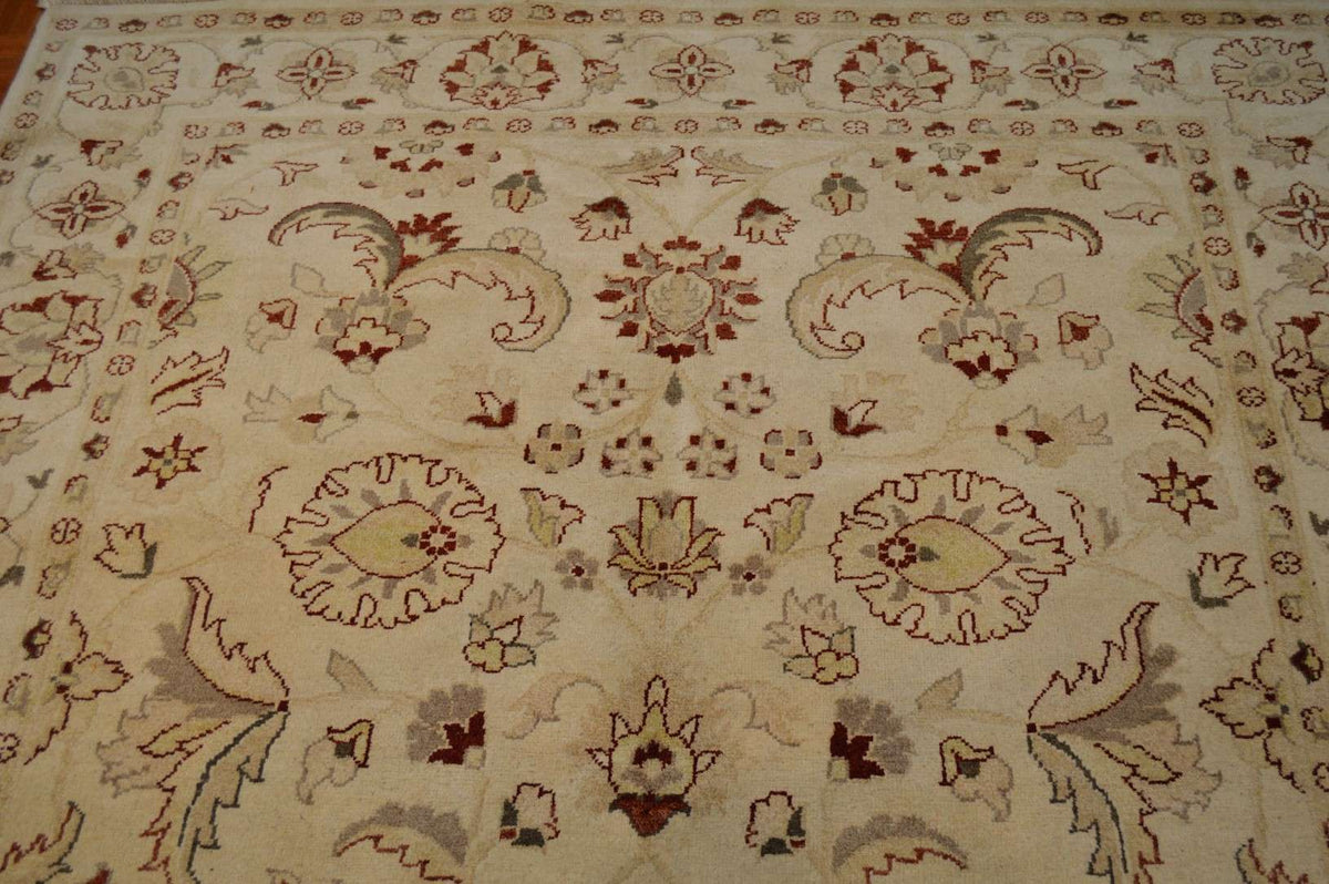 6' 0" x 9' 2" Pakistan Peshawar Rug image 5