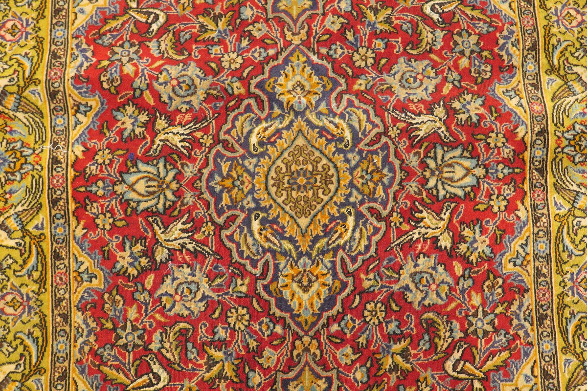 3' 4" x 4' 9" Persian Qoumsheh Rug image 9
