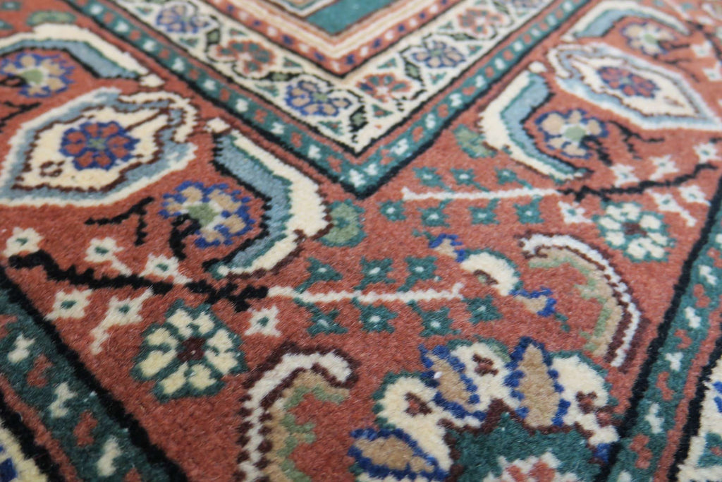 2' 8" x 4' 4" Persian Baluch Rug image 8