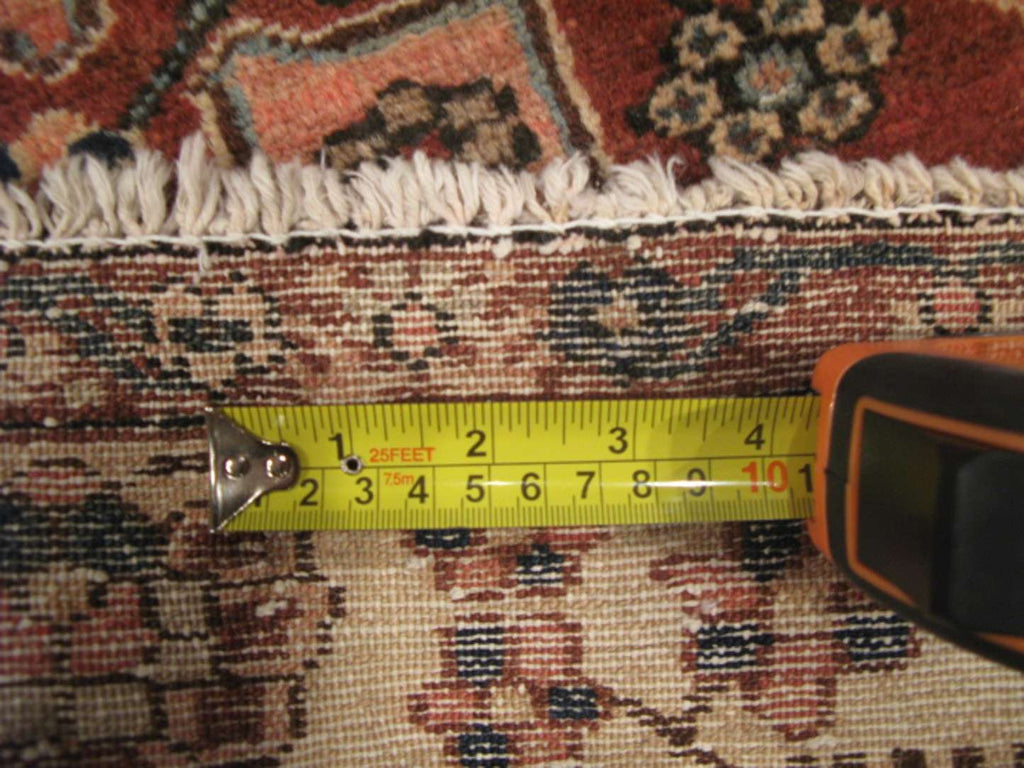 4' 4" x 6' 4" Persian Tafresh Rug image 12