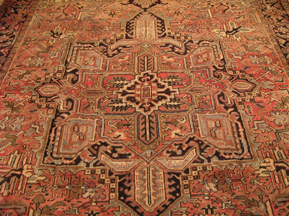 8' 3" x 11' 3" Persian Heriz Rug image 11