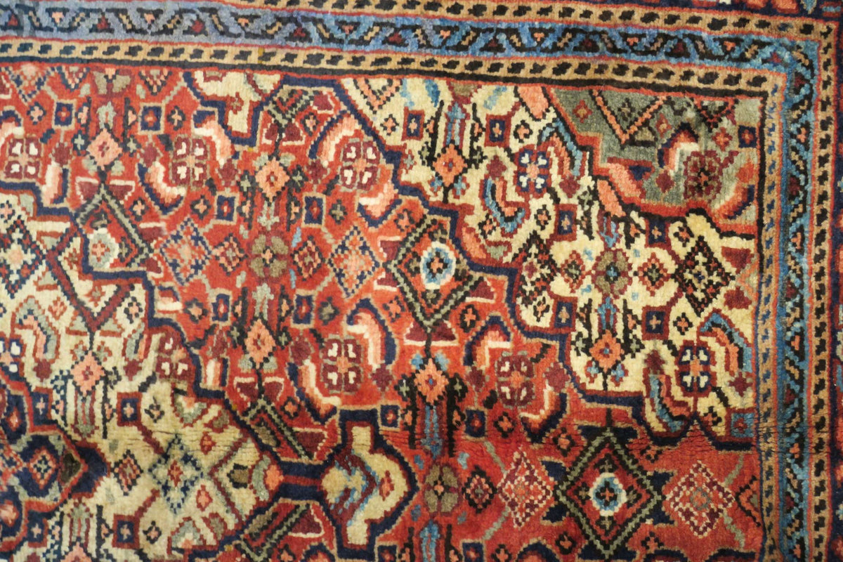 3' 5" x 5' 4" Persian Hamadan Rug image 11