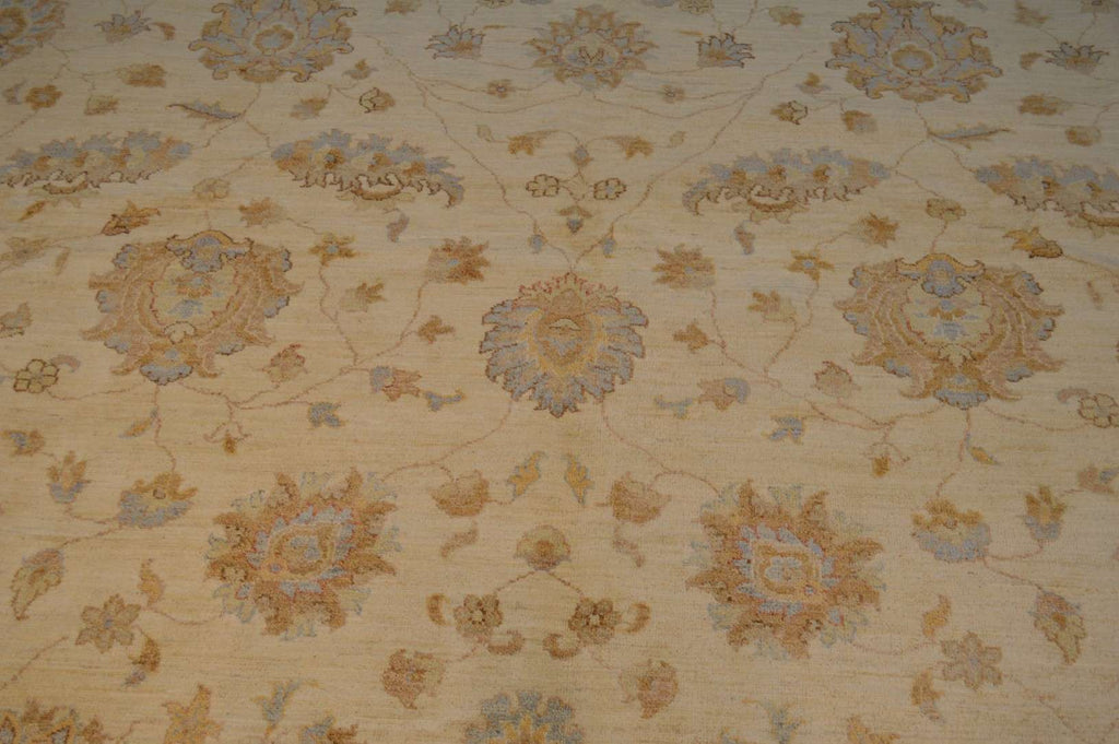 11' 10" x 15' 2" Pakistan Peshawar Rug image 2