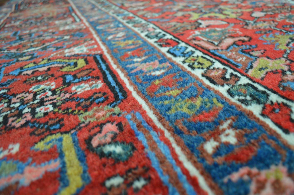 7' 8" x 10' 8" Persian Heriz Rug image 5
