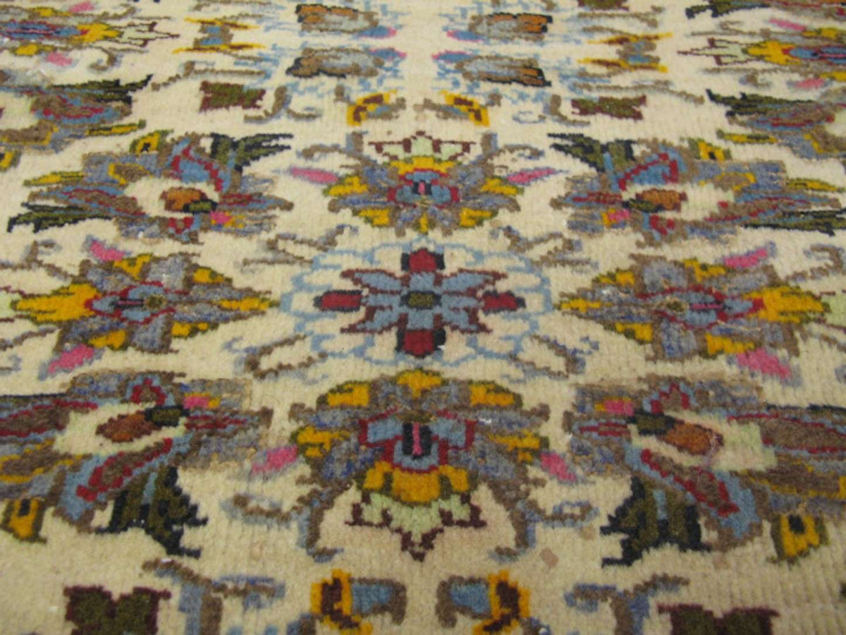 3' 8" x 4' 1" Persian Ardakan Rug image 9