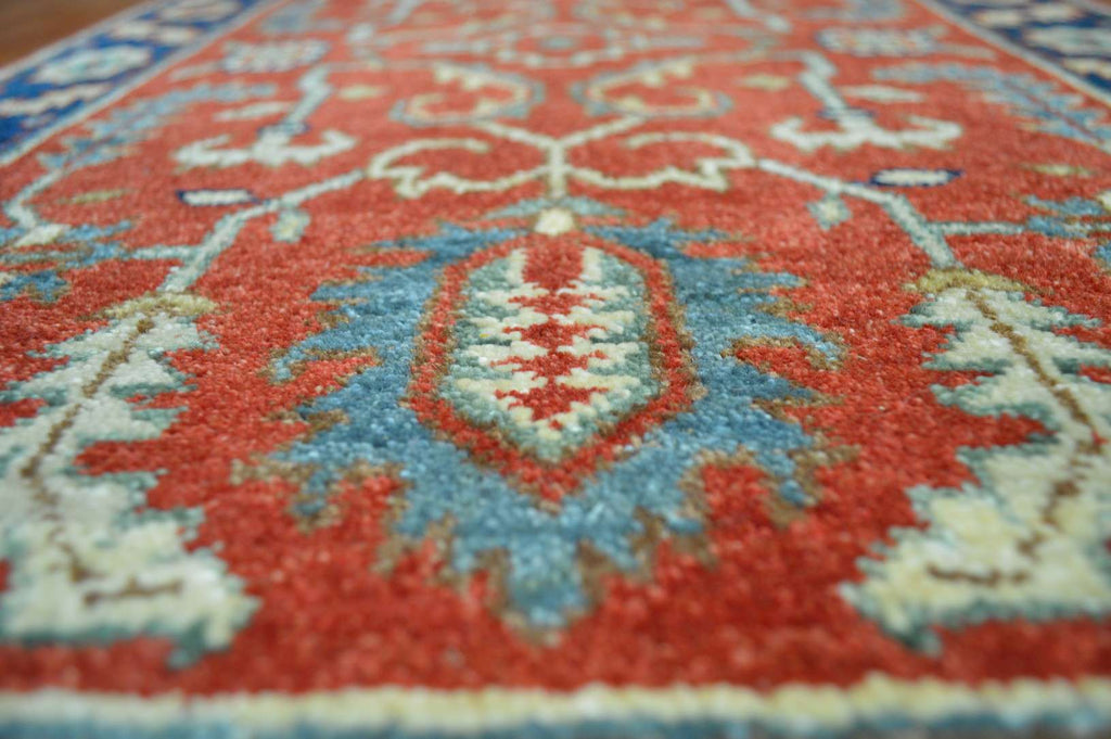2' 0" x 3' 0" India Serapi Rug image 10