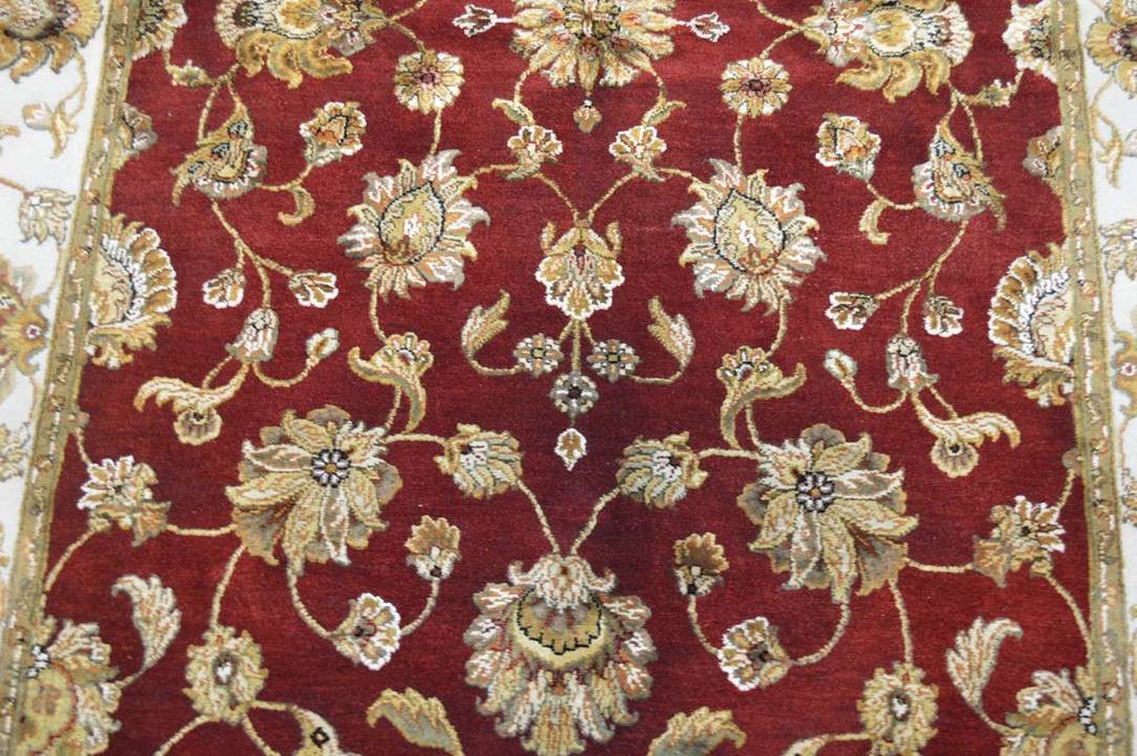 5' 1" x 8' 2" India Jaipur Rug image 6