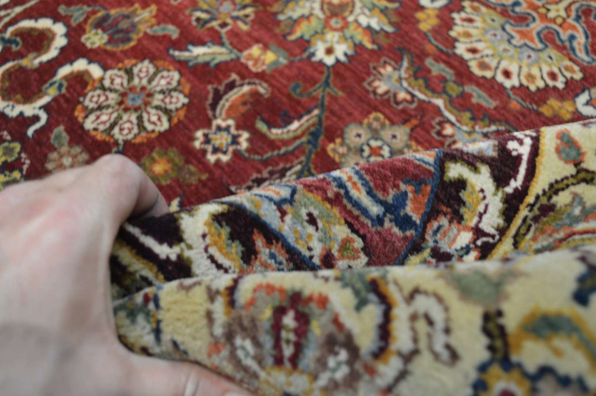 4' 0" x 5' 9" India Agra Rug image 11