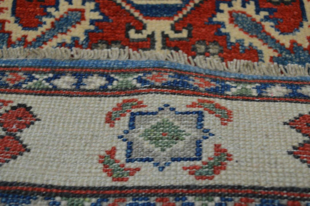 2' 8" x 9' 7" Pakistan Kazak Runner image 12
