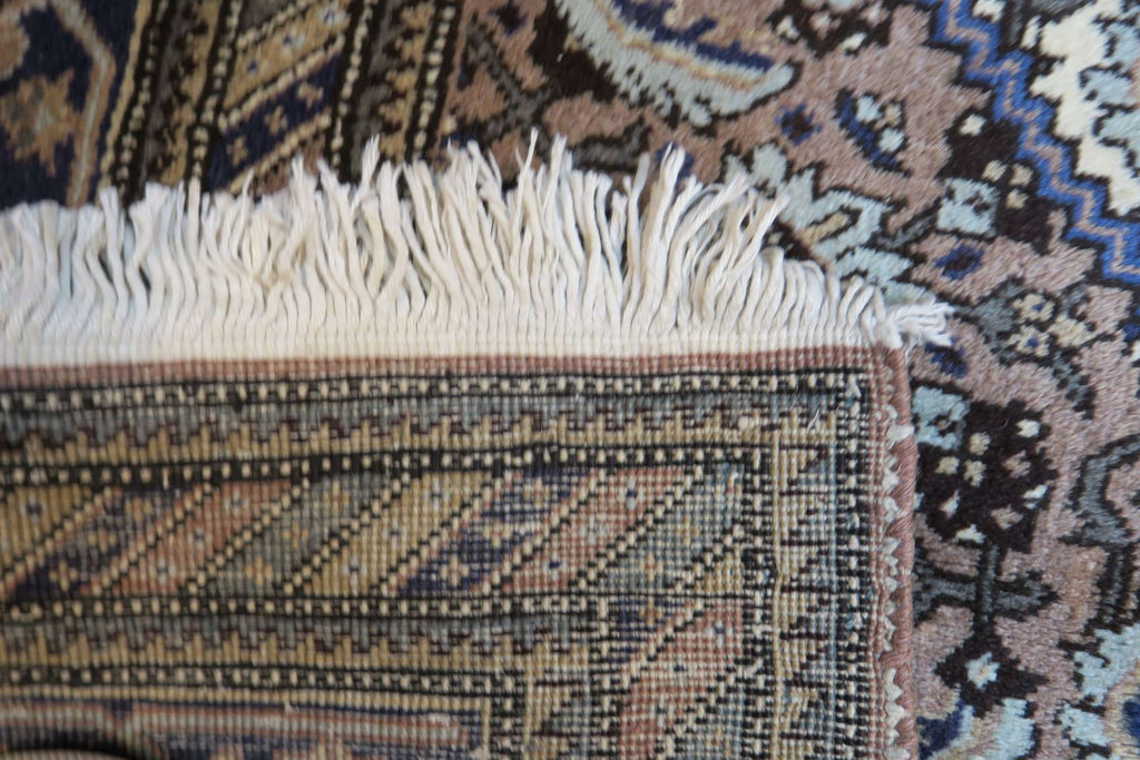 6' 10" x 10' 2" Persian Ardabil Rug image 11