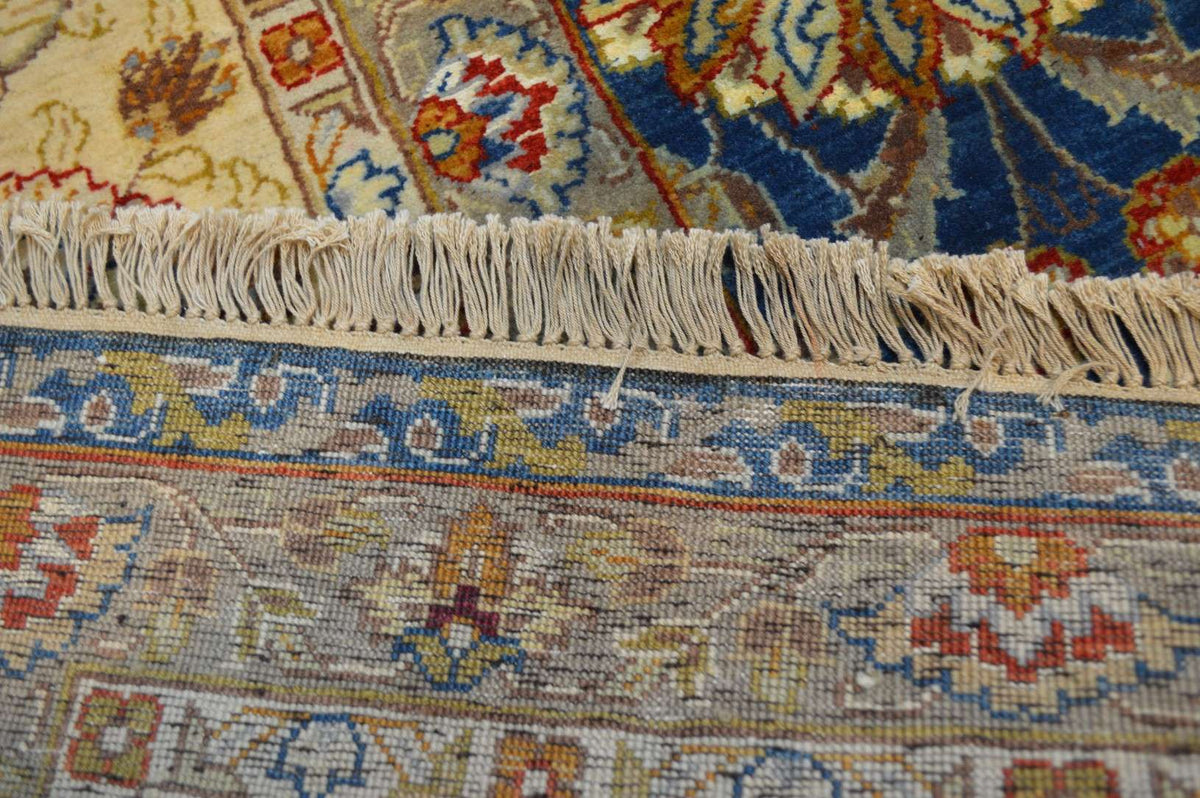 9' 1" x 12' 0" India Agra Rug image 9