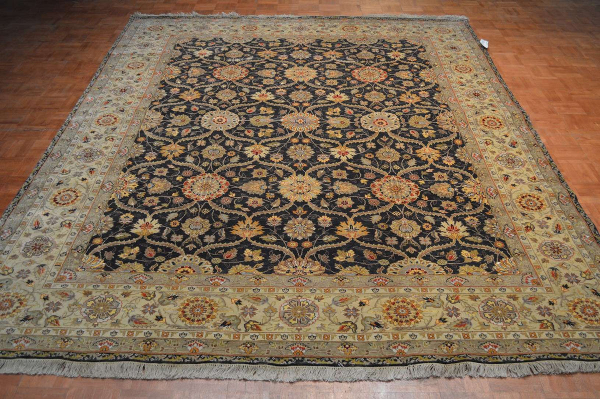 7' 7" x 9' 6" India Agra Rug image 4
