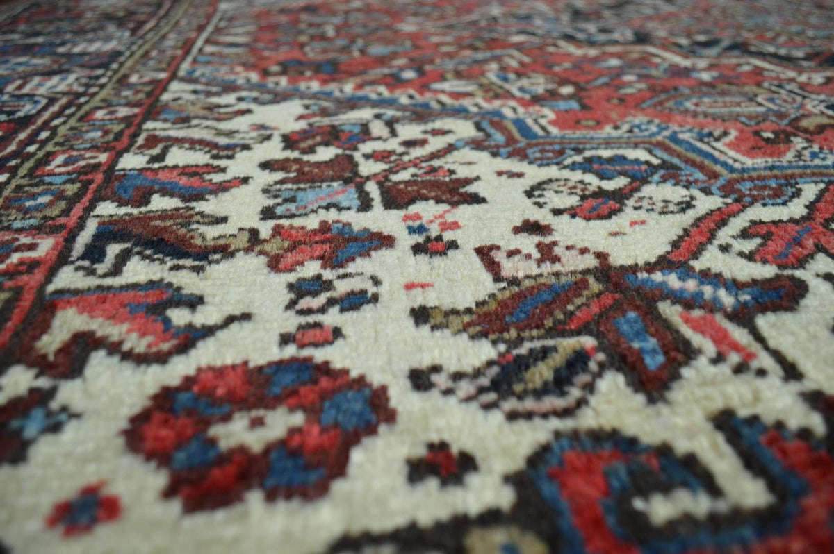 7' 4" x 8' 7" Persian Heriz Rug image 6