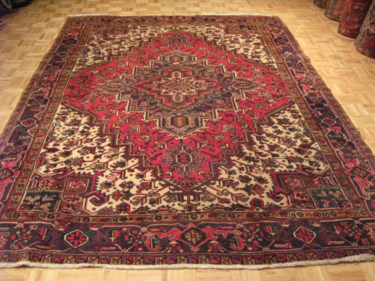 8' 0" x 10' 6" Persian Heriz Rug image 1