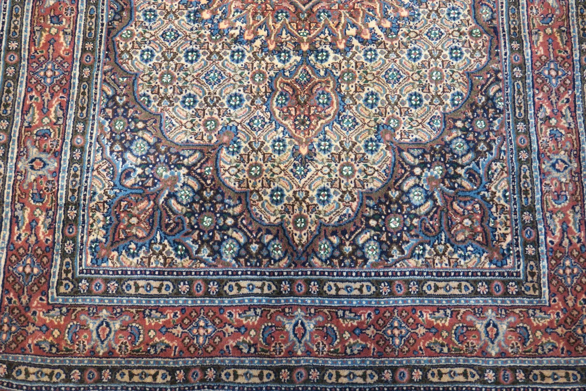 3' 4" x 5' 1" Persian Moud Rug image 7