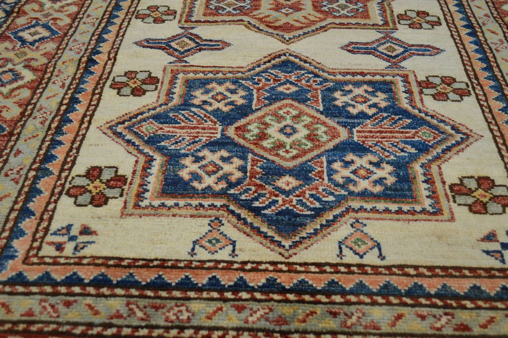3' 3" x 4' 10" Pakistan Kazak Rug image 7