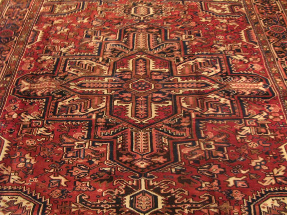 7' 1" x 9' 8" Persian Heriz Rug image 4