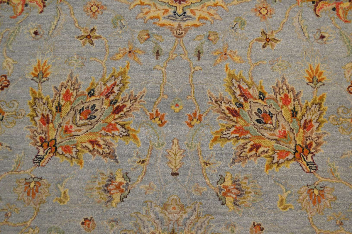 8' 0" x 10' 1" India Sultanabad Rug image 7