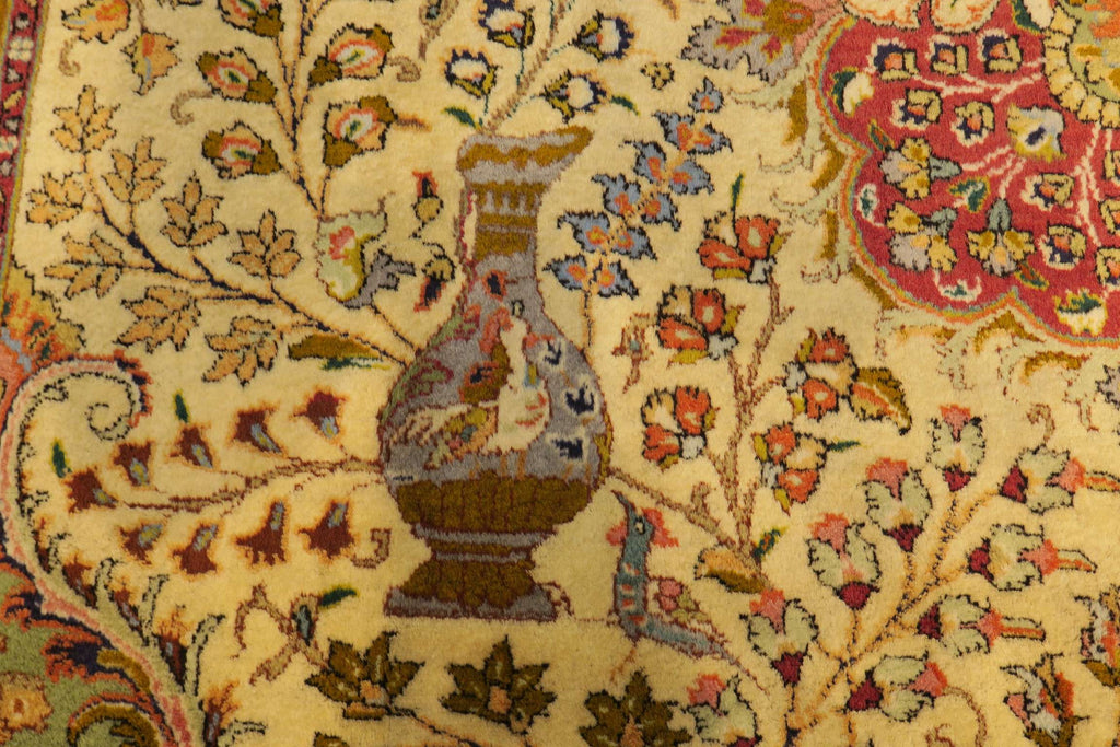 6' 9" x 10' 1" Persian Tabriz Rug image 10