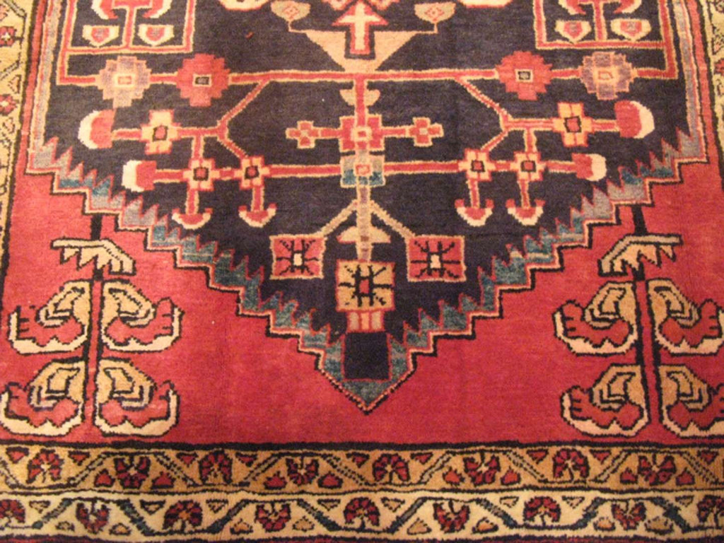4' 3" x 9' 9" Vintage Meshkin Runner image 4