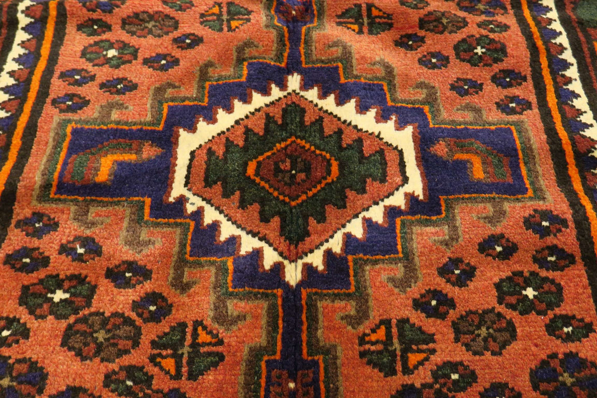 3' 4" x 4' 9" Persian Zanjan Rug image 4