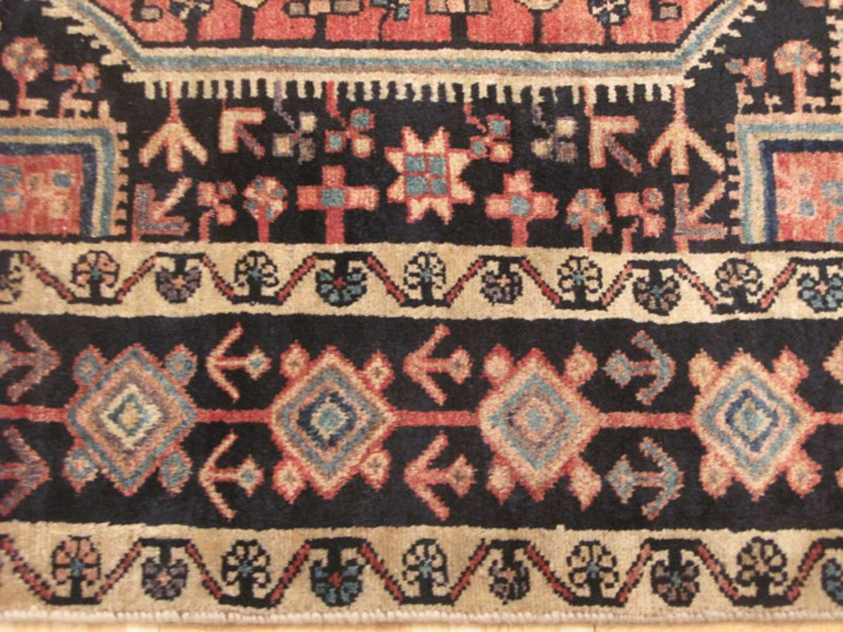 5' 5" x 10' 0" Persian Tuyserkan Rug image 7