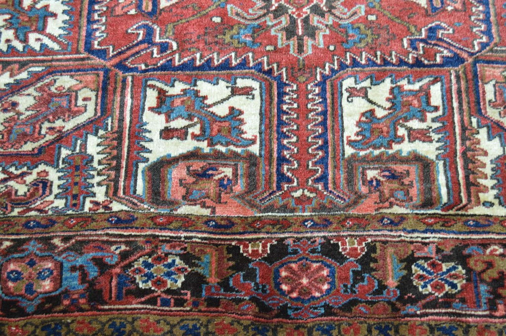 7' 8" x 10' 6" Persian Heriz Rug image 2