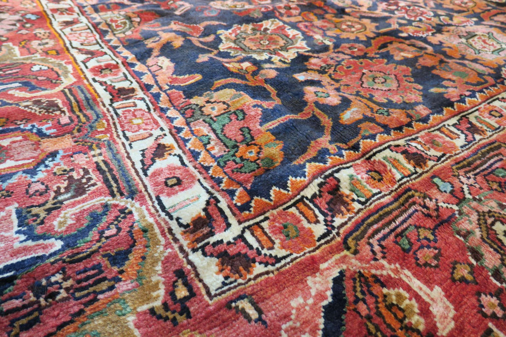 7' 4" x 10' 10" Persian Hamadan Rug image 9