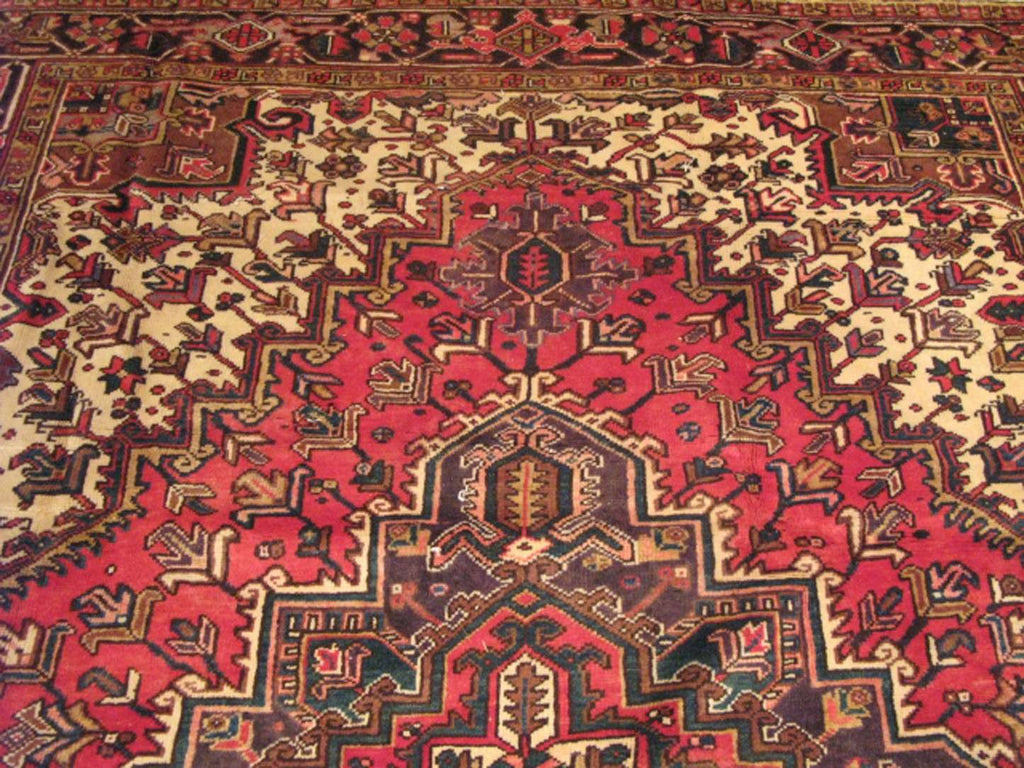 8' 0" x 10' 6" Persian Heriz Rug image 4
