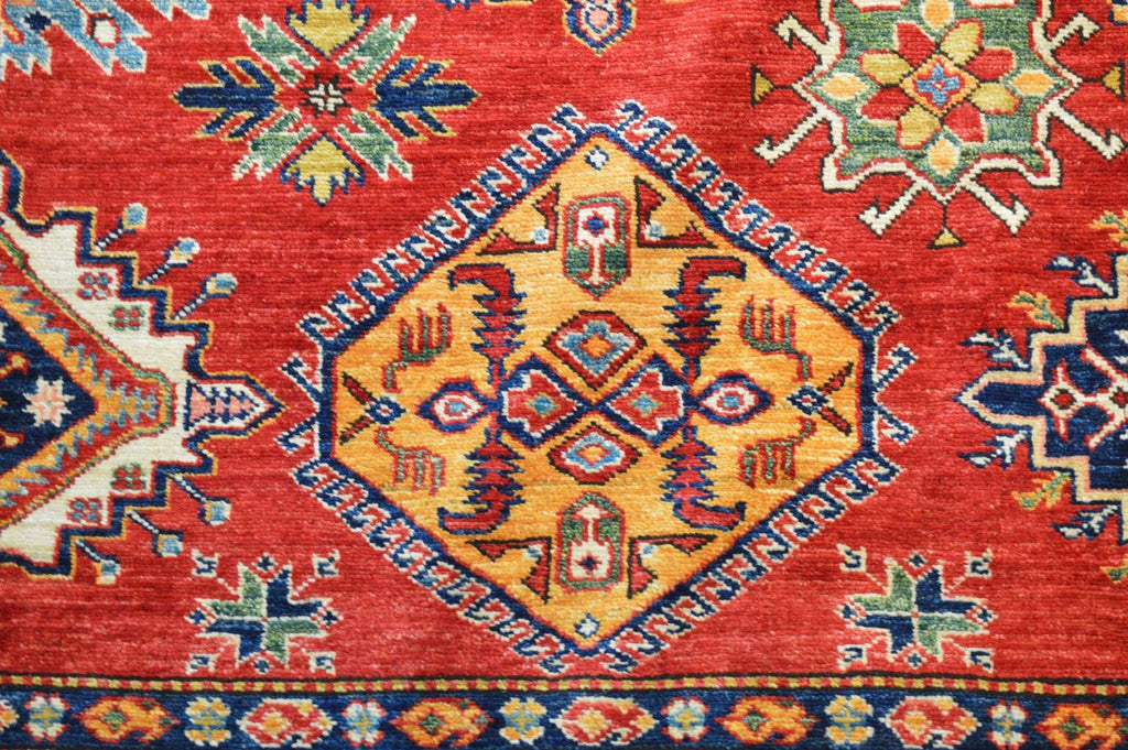 10' 0" x 14' 0" Pakistan Kazak Rug image 3