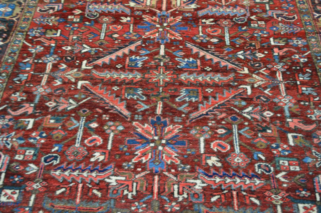 7' 8" x 10' 5" Persian Heriz Rug image 3