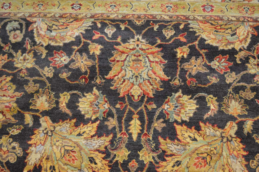 8' 0" x 9' 9" India Sultanabad Rug image 5