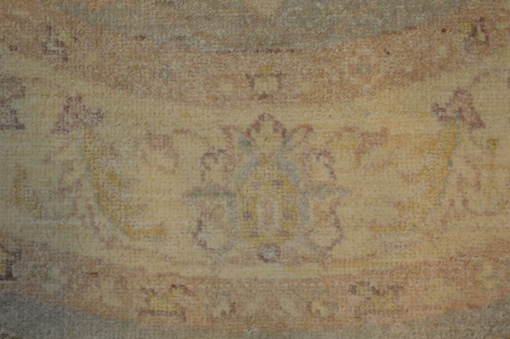 4' 0" x 4' 0" Pakistan Peshawar Round Rug image 3