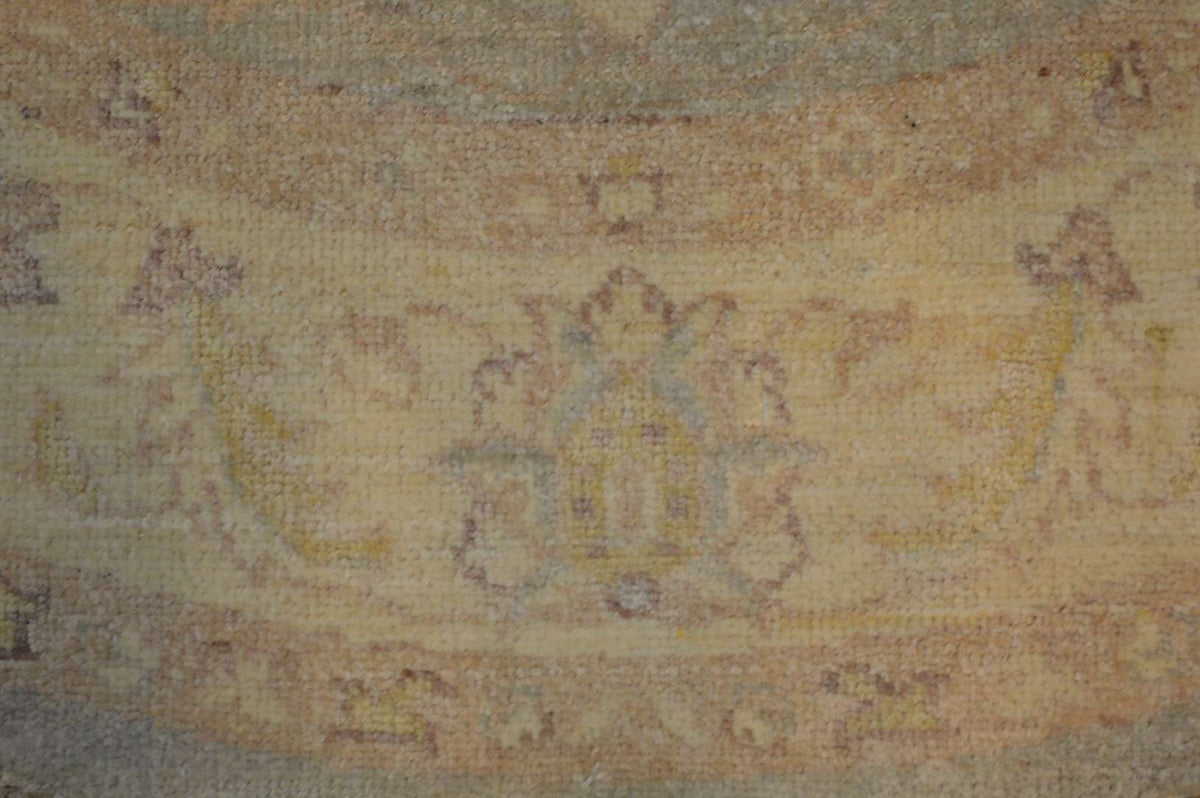 4' 0" x 4' 0" Pakistan Peshawar Round Rug image 3