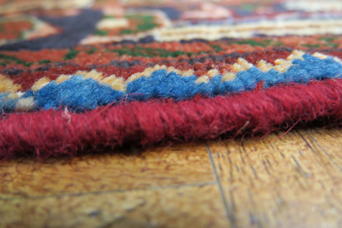 4' 1" x 6' 9" Persian Hamadan Rug image 7