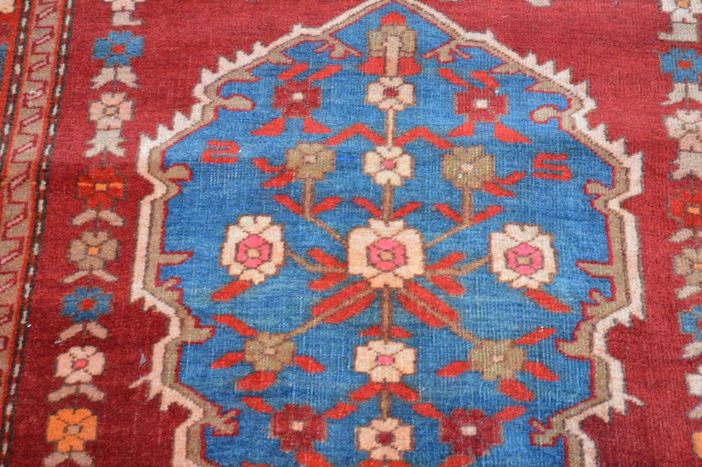 4' 4" x 10' 7" Turkish Anadol Rug image 8