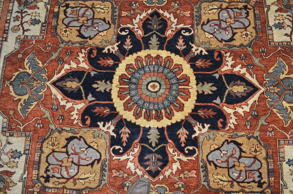 9' 8" x 13' 7" India Serapi Rug image 3