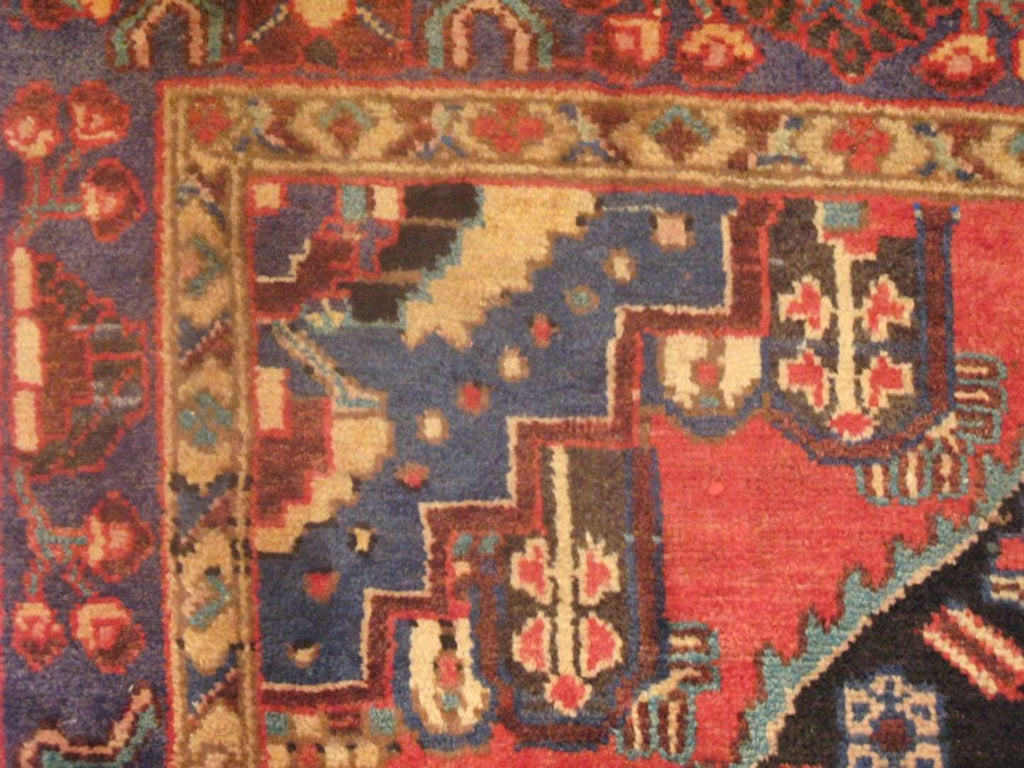 4' 0" x 9' 8" Persian Bakhtiari Runner image 4