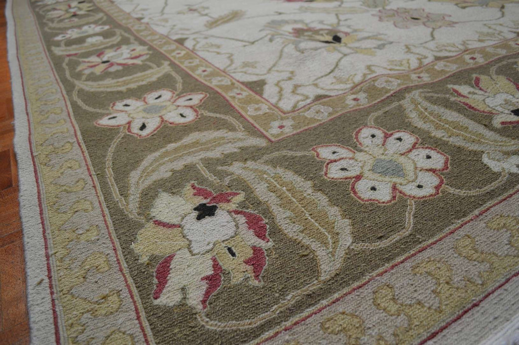 9' 6" x 13' 8" Pakistan Soumak Rug image 6