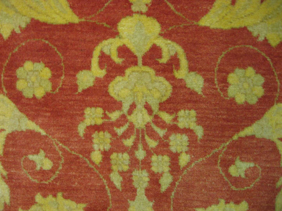 3' 6" x 4' 9" Persian Sultanabad Rug image 3