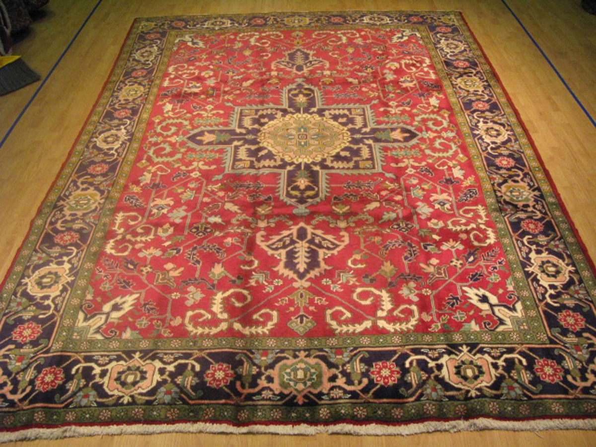 7' 4" x 10' 6" Persian Heriz Rug image 1