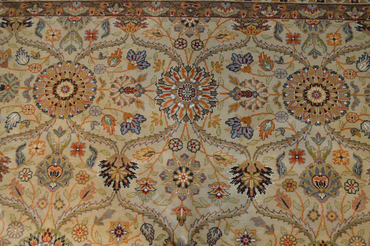 9' 0" x 11' 8" India Agra Rug image 7